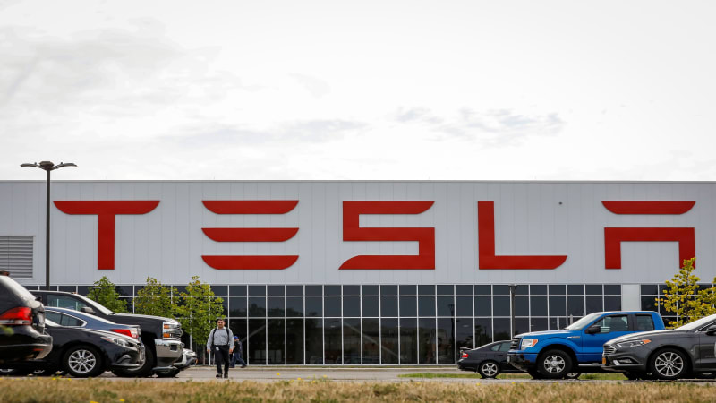 Tesla board forms three-member panel to look at any Elon Musk deal